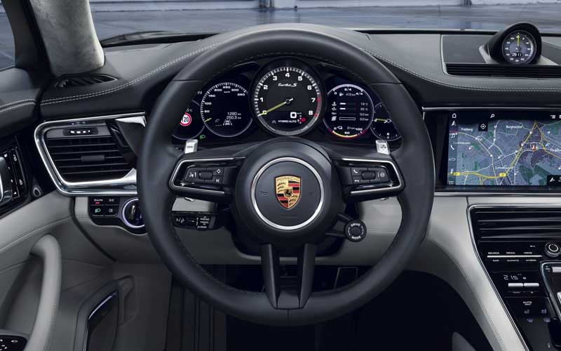 Porsche Panamera 4 E-Hybrid Executive 2022 steering view