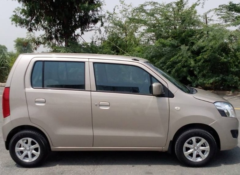 Suzuki Wagon R VXR 2022 Side View