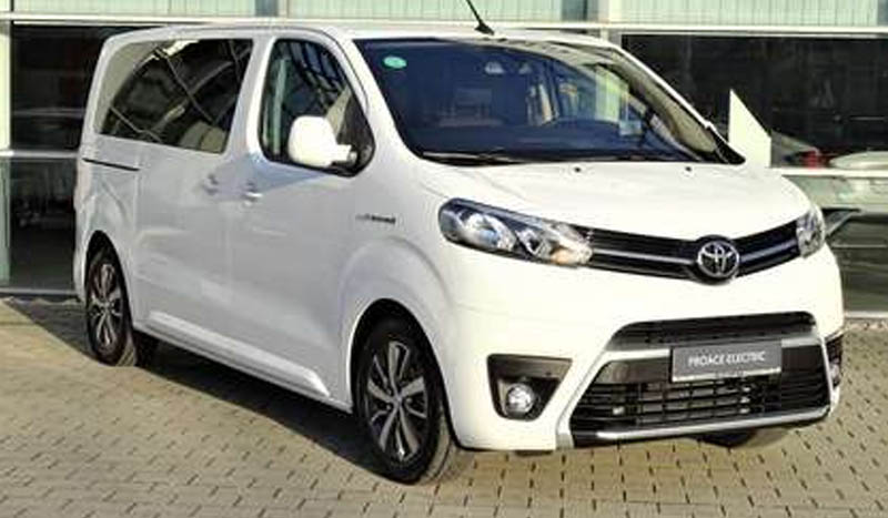 Toyota PROACE Verso L 50 kWh 2022 Exterior Front View