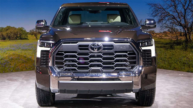 Toyota Tundra Hybrid Platinum 2022 Exterior Front View