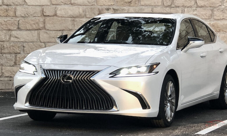 Lexus ES 250 Luxury AWD 2022 Price in Pakistan