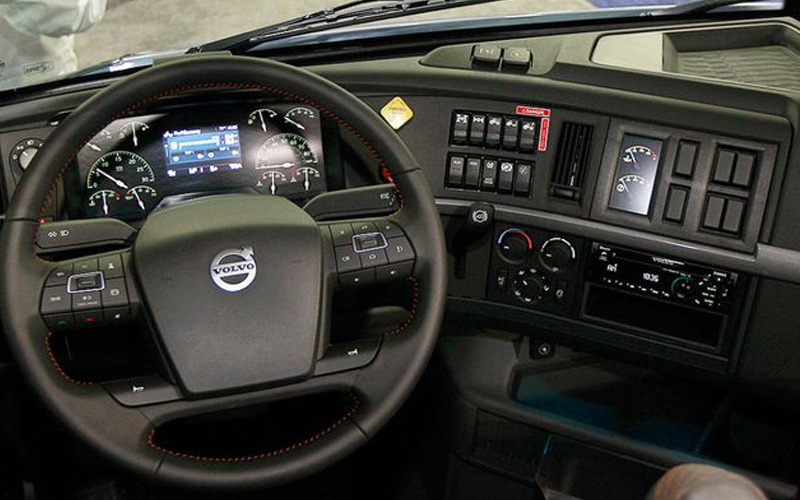 Volvo VNL 760 2022 steering view