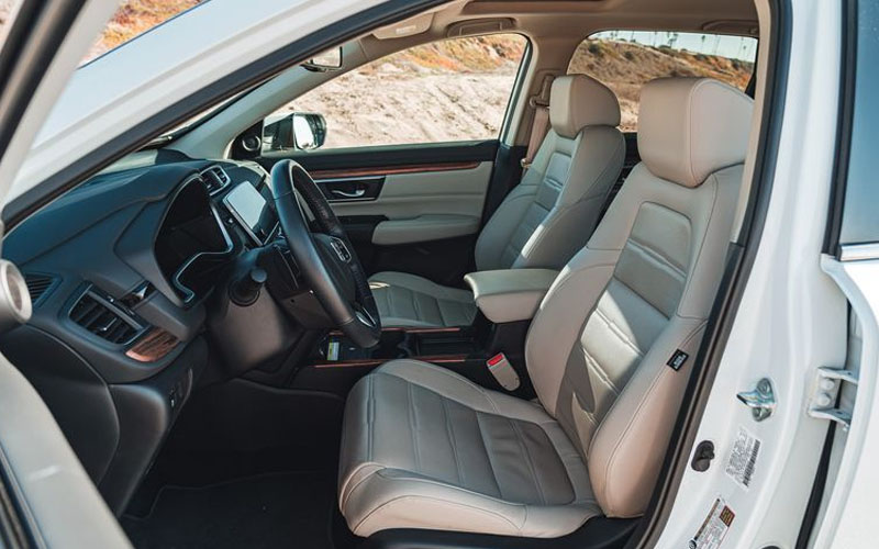 Honda CR-V Hybrid Touring 2022 interior seats