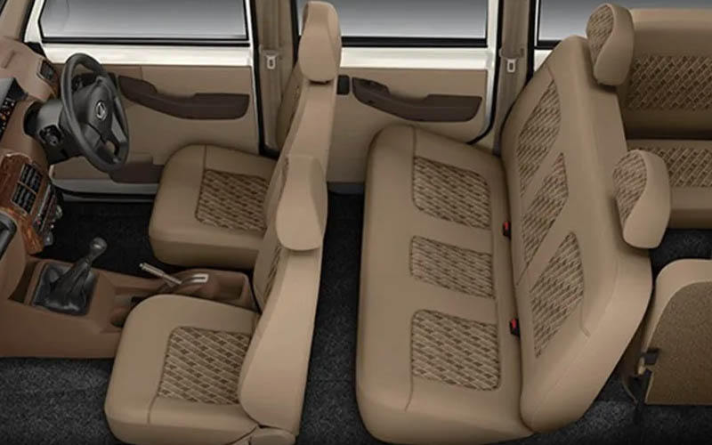 Mahindra BOLERO 2022 interior seats