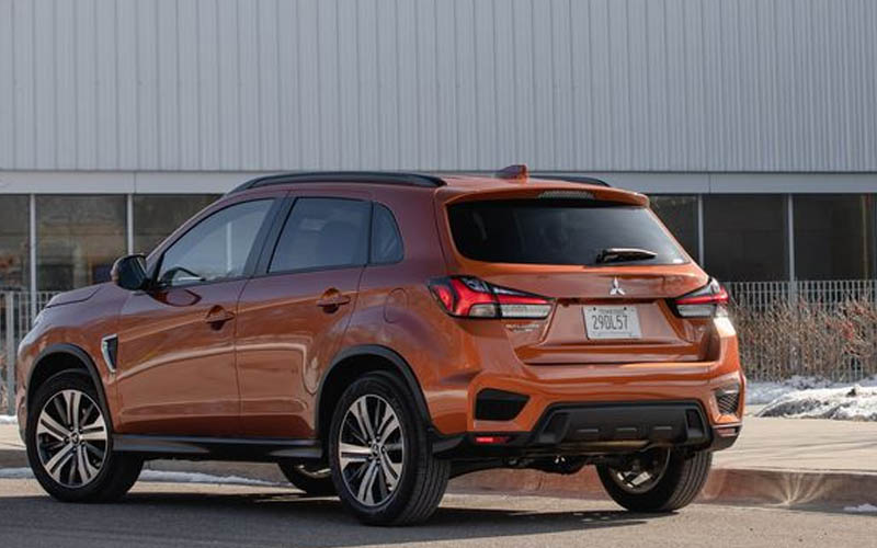 Mitsubishi Outlander Sport 2022 exterior side