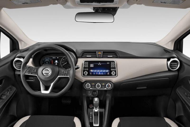 Nissan Versa SR 2022 Dashboard Interior