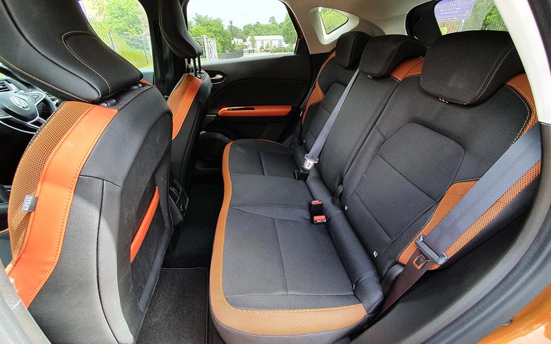 Renault Captur 2022 interior seats