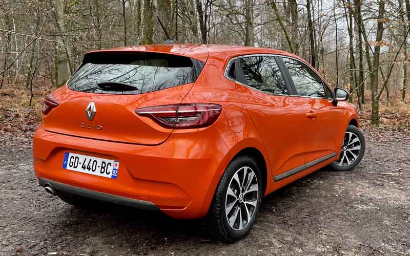 Renault Clio E-Tech Hybrid 2022 exterior back