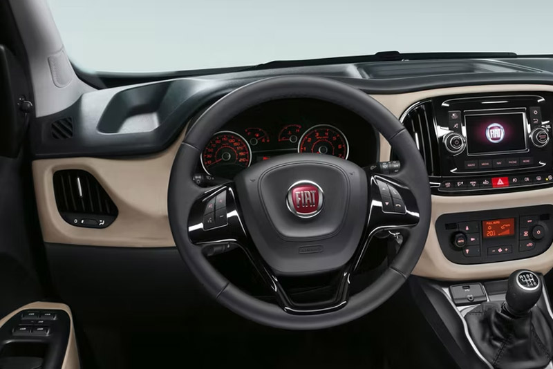 Fiat E-Doblo 2022 Interior Steering View