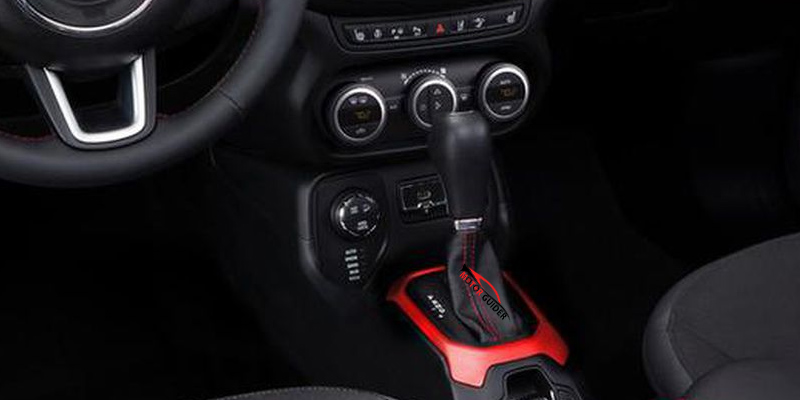 Jeep Renegade 2022 Interior Gear View