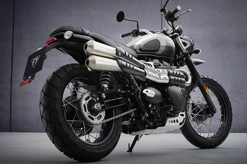 Triumph Scrambler 900 2022 Back View