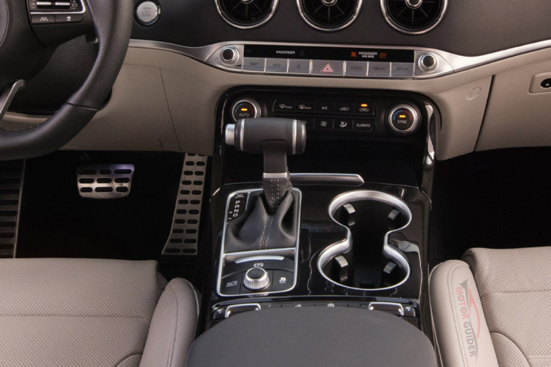 Kia Stinger 2023 Interior Gear View