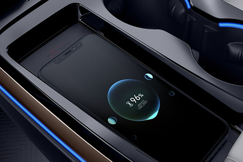 Jetour Dashing Interior Wireless Charging